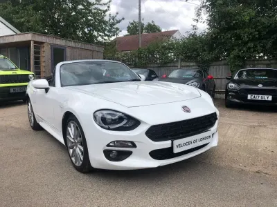 Used Fiat 124 Spider Lusso Plus 140 HP (102 kW) 2017 White Cabriolet