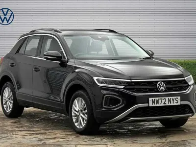 Used VW T-Roc Life 150 HP (110 kW) 2022 Black SUV