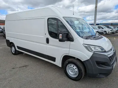 Usado Citroën Relay 140 CV (102 kW) 2020 Blanco Van