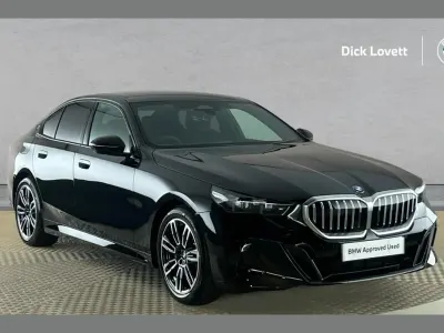 Używany BMW 520 M Sport 205 KM (150 kW) 2026 Czarny Sedan/Limuzyna