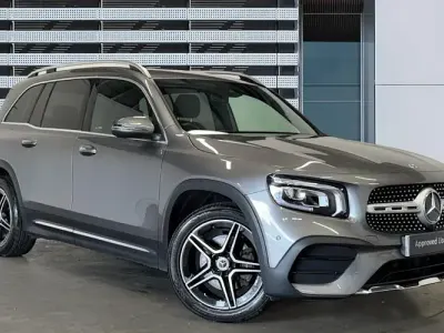 Second-hand Mercedes GLB200 AMG Line Premium 163 CP (119 kW) 2023 Gri SUV