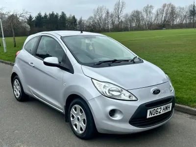 Usado Ford Ka 69 HP (50 kW) 2013 Prateado Citadino