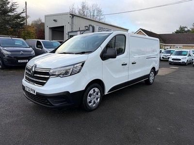 Used Renault Trafic Business 130 HP (95 kW) 2022 White MPV