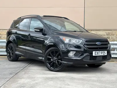 Usado Ford Kuga ST-Line 2017 Negro SUV