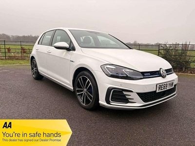 White Used 2020 VW Golf VII GTE Hatchback | £13,989 (Good price)