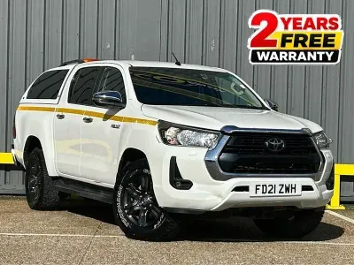 Usado Toyota HiLux 150 CV (110 kW) 2021 Blanco Pickup/Camioneta