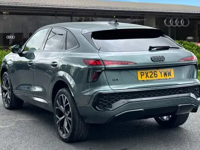 Used Audi Q3 Advanced 193 HP (141 kW) 2026 Green SUV