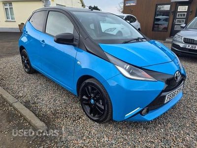 Used Toyota Aygo X-cite 69 HP (50 kW) 2016 Blue Hatchback
