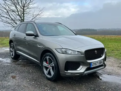 Begagnad Jaguar F-Pace S 300 HK (220 kW) 2017 Silver SUV