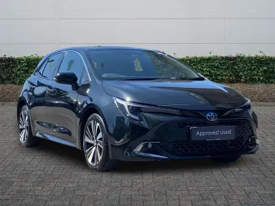 Used Toyota Corolla Design 140 HP (102 kW) 2025 Black Hatchback
