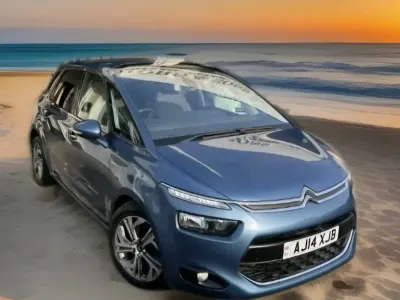 Używany Citroën Grand C4 Picasso VTR Sport 100 KM (73 kW) 2014 Niebieski Minivan