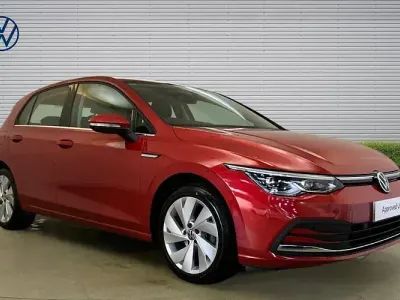 Second-hand VW Golf VIII Style 150 CP (110 kW) 2023 Hatchback