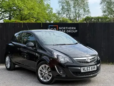 Begagnad Vauxhall Corsa 101 HK (74 kW) 2013 Svart Halvkombi