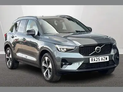 Used Volvo XC40 Plus 194 HP (142 kW) 2025 Green SUV