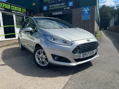 Used Ford Fiesta Zetec 100 HP (73 kW) 2017 Silver Hatchback