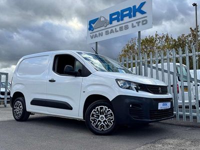 White Used 2021 Peugeot Partner MPV | £8,988 (Fair price)