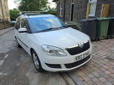 Used Skoda Roomster SE 2012 White MPV