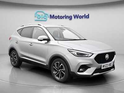 Używany MG ZS 2023 Srebrny SUV