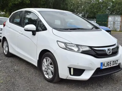 Used Honda Jazz SE 102 HP (75 kW) 2015 White Hatchback