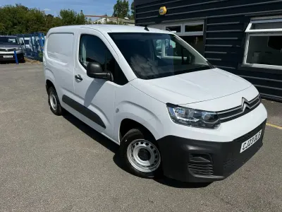 Used Citroën Berlingo 100 HP (73 kW) 2023 White MPV