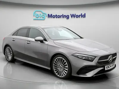 Usado Mercedes A200 AMG line 161 CV (118 kW) 2024 Berlina
