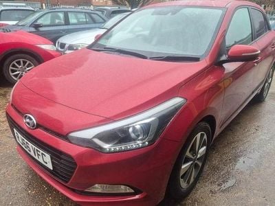 Used Hyundai i20 Premium 100 HP (73 kW) 2016 Hatchback