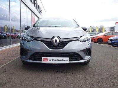 Used Renault Clio V Evolution 88 HP (64 kW) 2023 Grey Hatchback