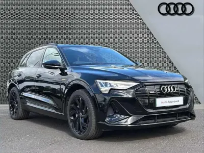 Usado Audi e-tron Black Edition 300 kW (408 CV) 2023 Negro SUV