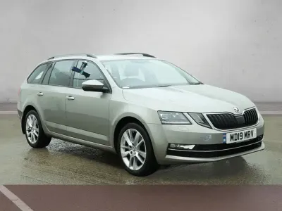 Używany Skoda Octavia SE L 150 KM (110 kW) 2019 Beżowy Kombi