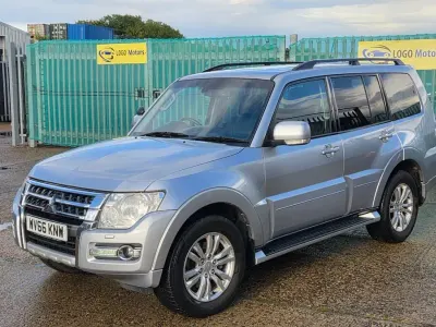 Used Mitsubishi Shogun 187 HP (137 kW) 2017 Silver SUV