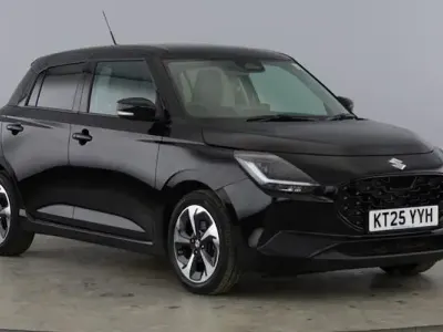 Begagnad Suzuki Swift 82 HK (60 kW) 2025 Svart Halvkombi