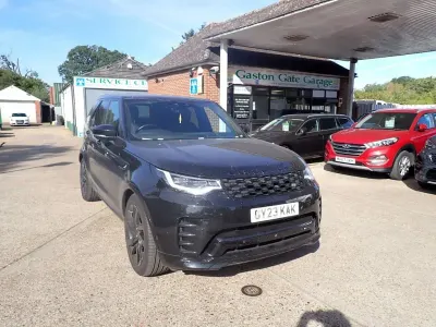 Used Land Rover Discovery HSE Dynamic 300 HP (220 kW) 2023 Black SUV