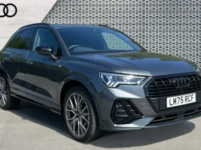 Używany Audi Q3 Black Edition 150 KM (110 kW) 2025 Szary SUV