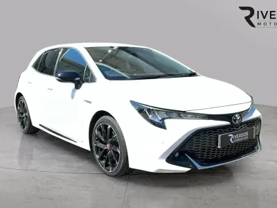 Used Toyota Corolla Sport 184 HP (135 kW) 2021 White Hatchback