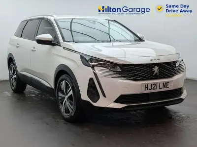 Used Peugeot 5008 Allure Premium 130 HP (95 kW) 2021 White SUV