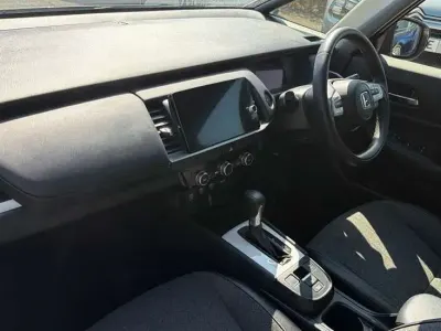 Second-hand Honda Jazz Hybrid 130 CP (95 kW) 2023 Alb Hatchback
