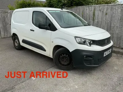 Used Peugeot Partner 2020 White MPV