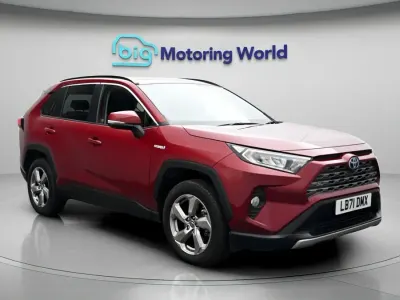 Used Toyota RAV4 Hybrid Design 222 HP (163 kW) 2021 Red SUV