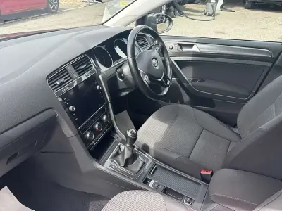 Used VW Golf VII SE 113 HP (83 kW) 2017 Grey Hatchback