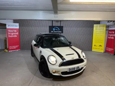 Used Mini Cooper S Hatch 175 HP (128 kW) 2008 White Hatchback