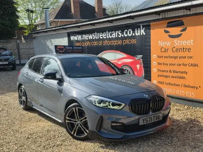 Begagnad BMW 118 M Sport 2021 Grå Halvkombi