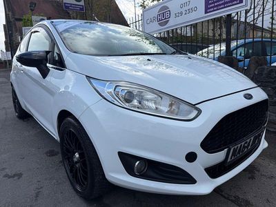 Used Ford Fiesta Zetec 82 HP (60 kW) 2014 White Hatchback