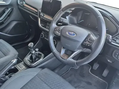 Używany Ford Fiesta Titanium 125 KM (91 kW) 2017 Biały Hatchback