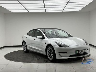 White Used 2021 Tesla Model 3 Standard Range Plus Sedan | £19,490 (A bit pricey)