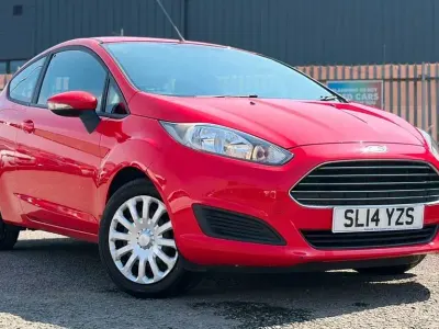 Used Ford Fiesta Style 82 HP (60 kW) 2014 Red Hatchback