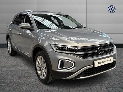 Usado VW T-Roc Style 150 HP (110 kW) 2025 Prateado SUV