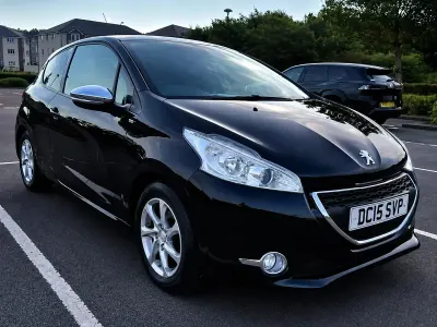 Used Peugeot 208 Style 2015 Black Hatchback