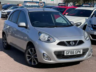 Begagnad Nissan Micra N-TEC 2016 Silver Halvkombi