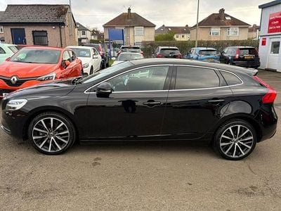 Used Volvo V40 Inscription 152 HP (111 kW) 2019 Black Hatchback