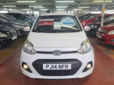 Used Hyundai i10 SE 67 HP (49 kW) 2014 White Hatchback